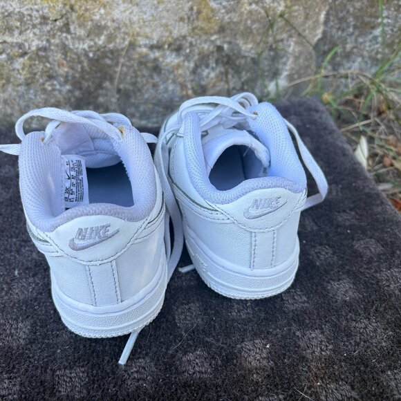 Nike AirForce 1s Childrens 10c - Picture 9 of 9